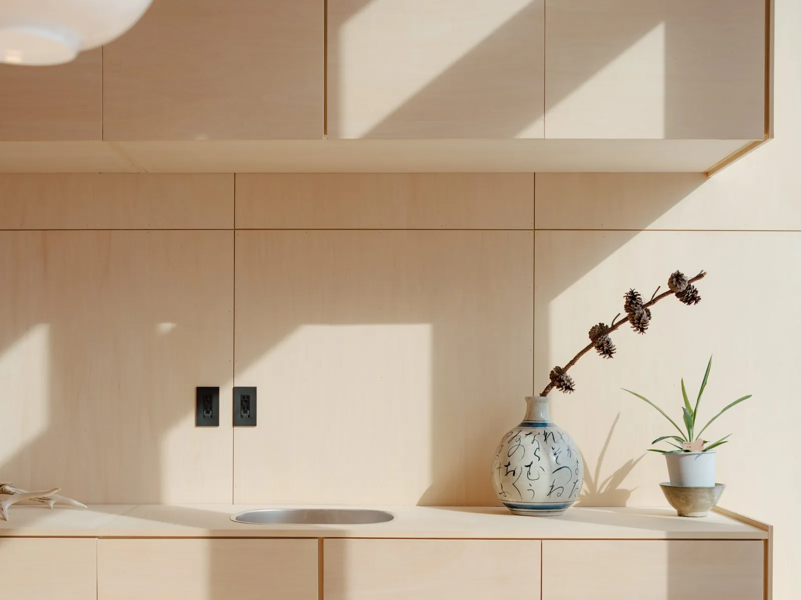 Built in plywood cabinetry with ceramic vase, AK Housing, Niseko