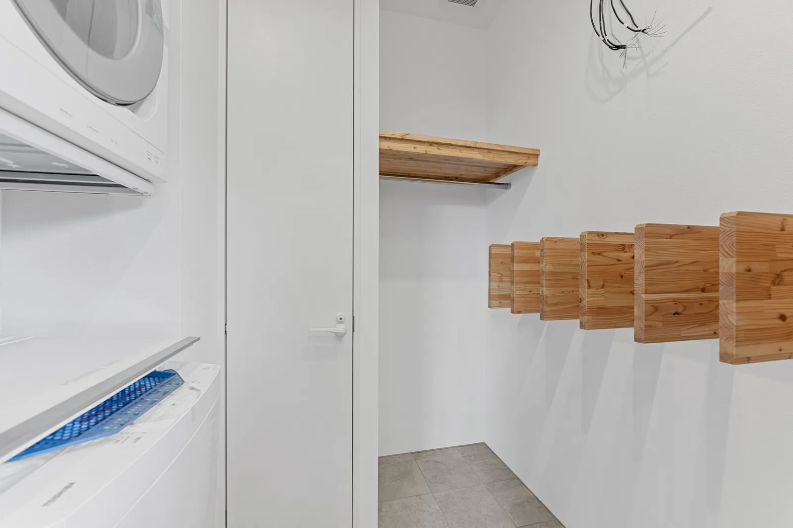 Laundry and ski storage at Hikari Hanazaki